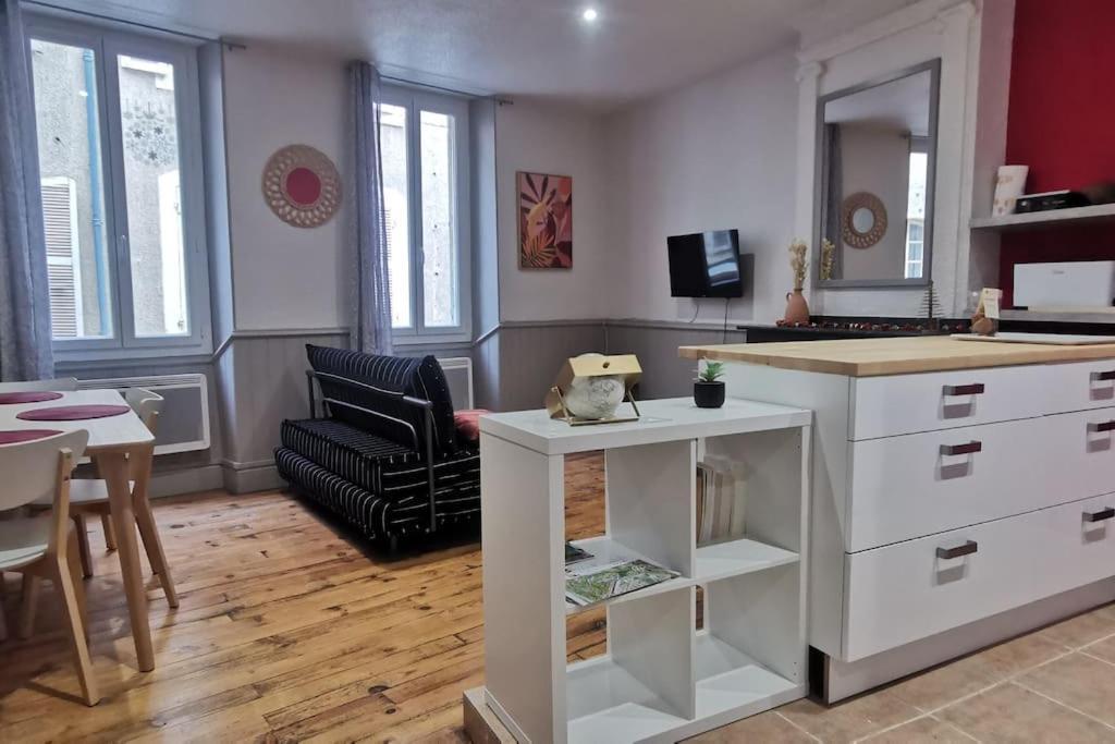 Charmant Appartement Centre Historique De Фоа Екстериор снимка