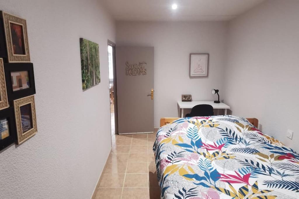Charmant Appartement Centre Historique De Фоа Екстериор снимка
